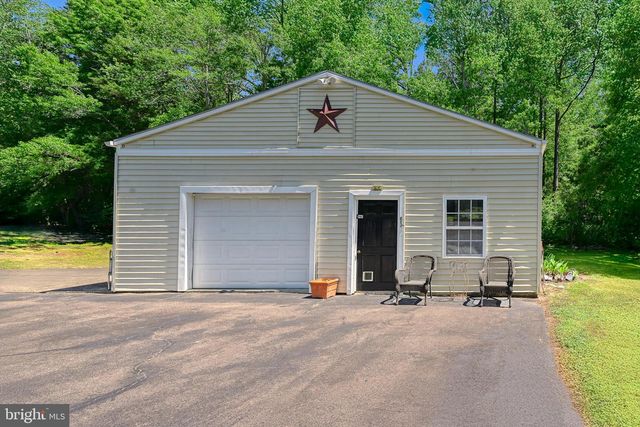 655 BUMPASS RD, Bumpass, VA 23024