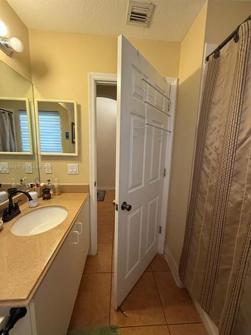 2065 SE 14th Street, Homestead, FL 33035