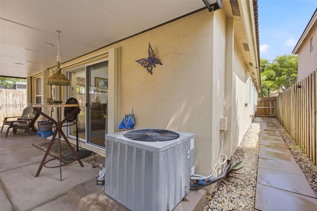 2065 SE 14th Street, Homestead, FL 33035