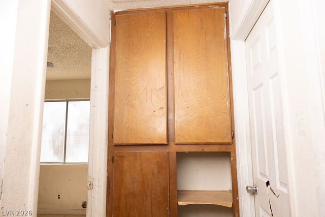 3300 Point Lobos Drive, Las Vegas, NV 89108