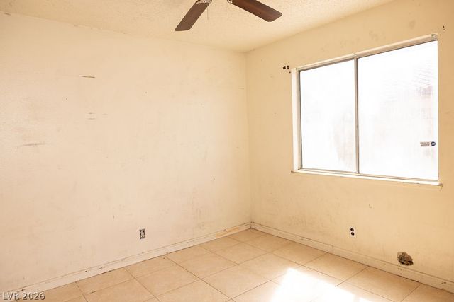 3300 Point Lobos Drive, Las Vegas, NV 89108