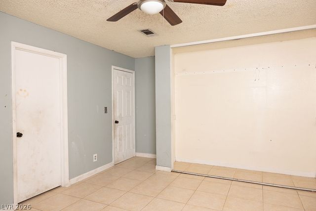 3300 Point Lobos Drive, Las Vegas, NV 89108