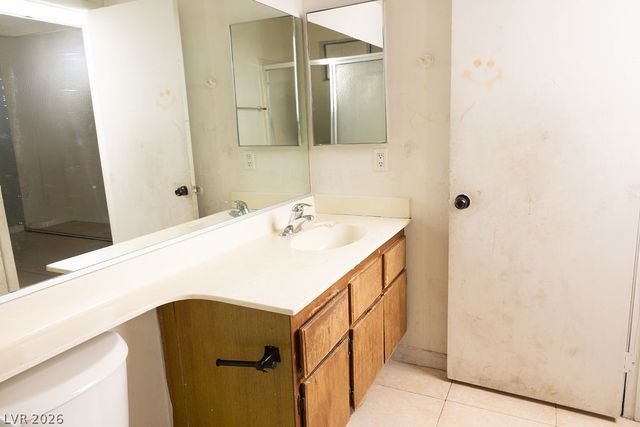 3300 Point Lobos Drive, Las Vegas, NV 89108