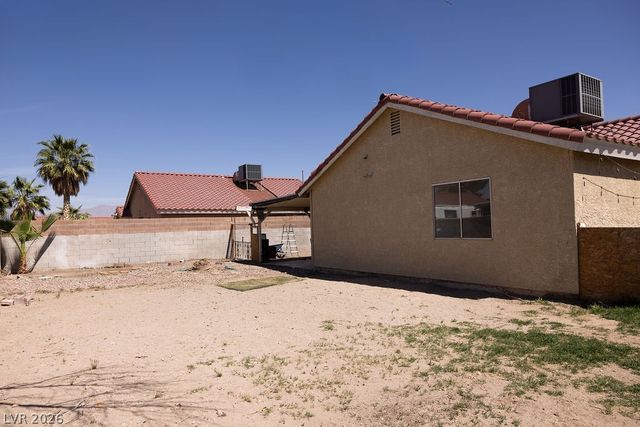 3300 Point Lobos Drive, Las Vegas, NV 89108