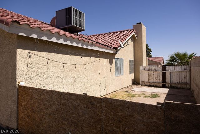 3300 Point Lobos Drive, Las Vegas, NV 89108