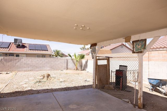 3300 Point Lobos Drive, Las Vegas, NV 89108