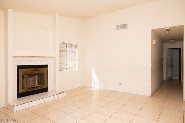 3300 Point Lobos Drive, Las Vegas, NV 89108