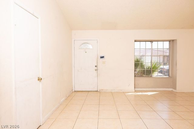 3300 Point Lobos Drive, Las Vegas, NV 89108