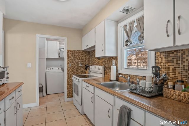 3460 Old Town Road, Bridgeport, CT 06606