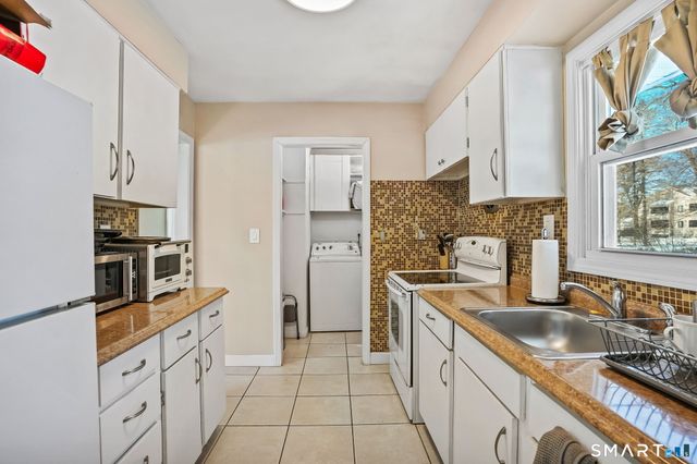 3460 Old Town Road, Bridgeport, CT 06606