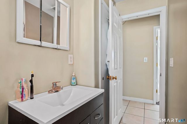 3460 Old Town Road, Bridgeport, CT 06606