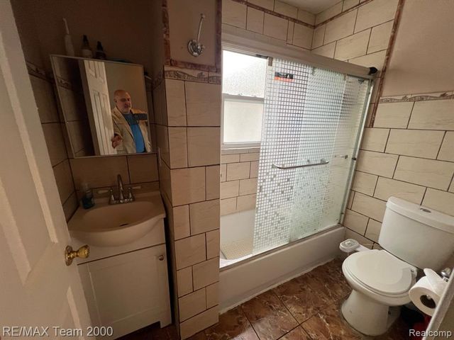 6101 Auburn Street, Detroit, MI 48228