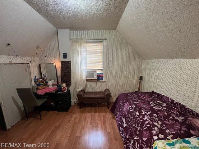 6101 Auburn Street, Detroit, MI 48228