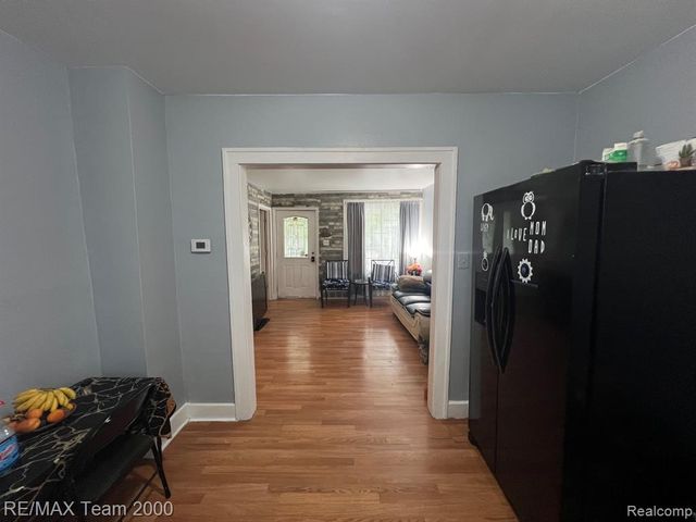 6101 Auburn Street, Detroit, MI 48228