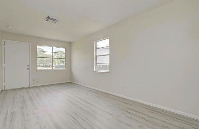 4222 Sevan Street, Bacliff, TX 77518