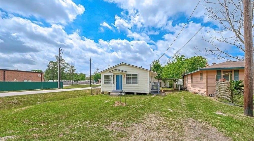 4222 Sevan Street, Bacliff, TX 77518