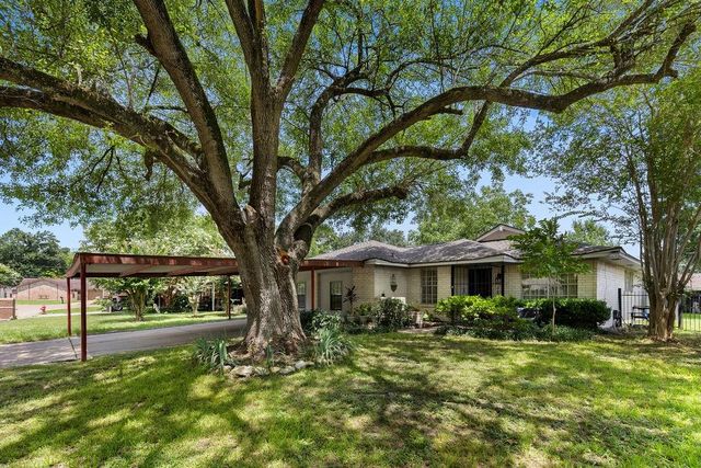 3523 Pine Meadow Lane, Houston, TX 77039