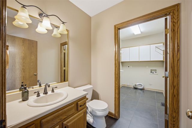901 NW Campus Ridge Court, Ankeny, IA 50023