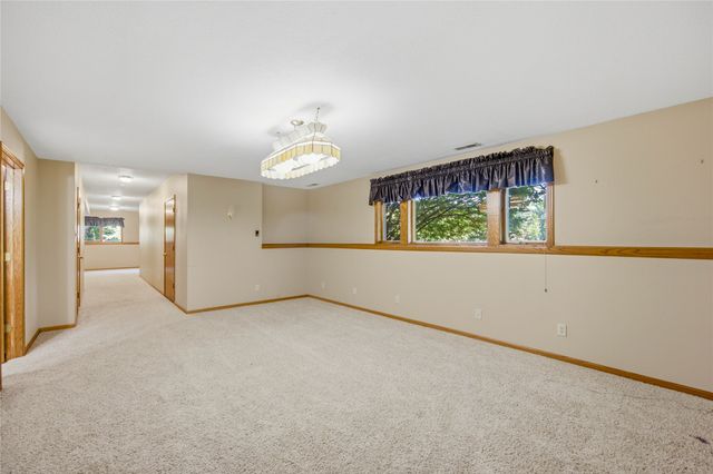 901 NW Campus Ridge Court, Ankeny, IA 50023