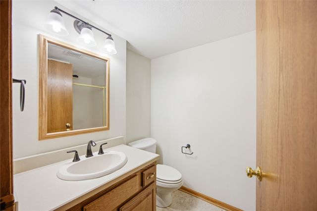 901 NW Campus Ridge Court, Ankeny, IA 50023