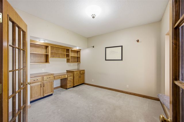 901 NW Campus Ridge Court, Ankeny, IA 50023