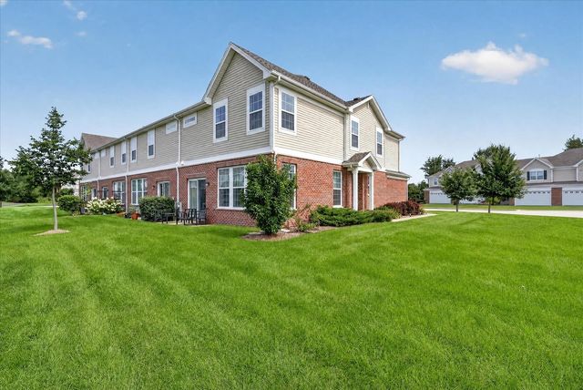 1308 Draper Road, Mchenry, IL 60050