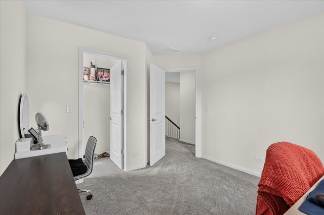 1308 Draper Road, Mchenry, IL 60050