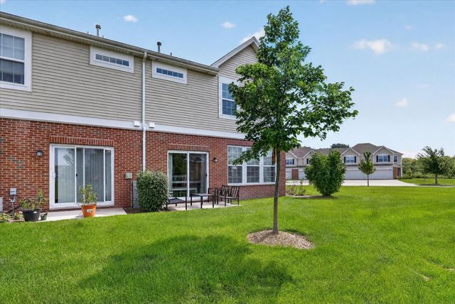 1308 Draper Road, Mchenry, IL 60050