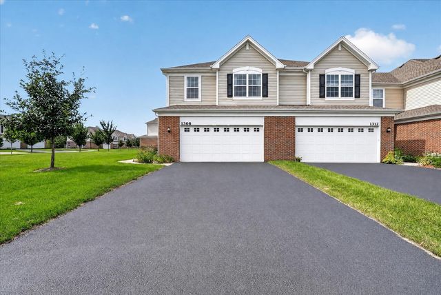 1308 Draper Road, Mchenry, IL 60050