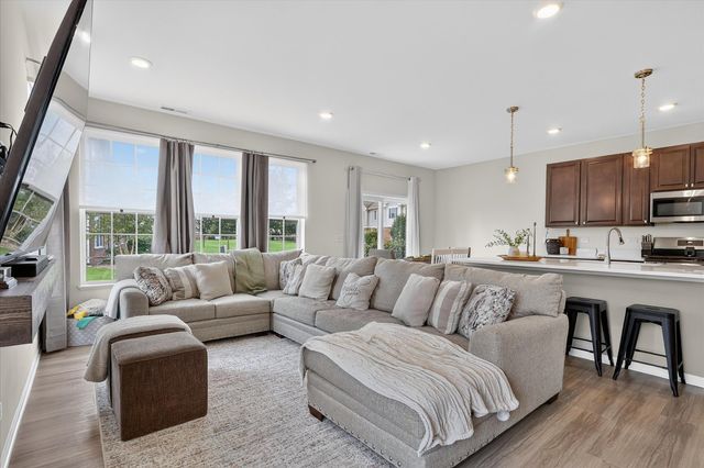 1308 Draper Road, Mchenry, IL 60050