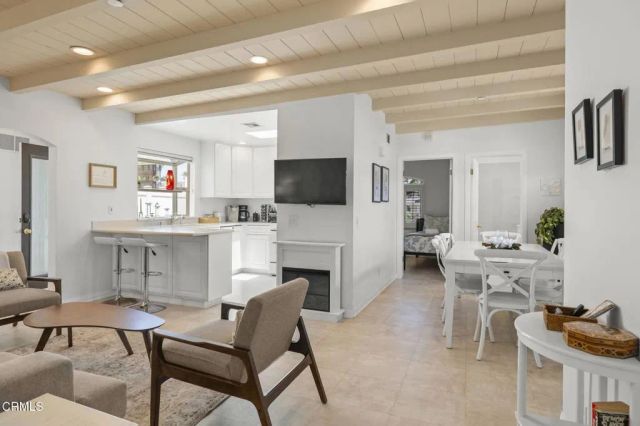 2036 Pierpont Boulevard, Ventura, CA 93001