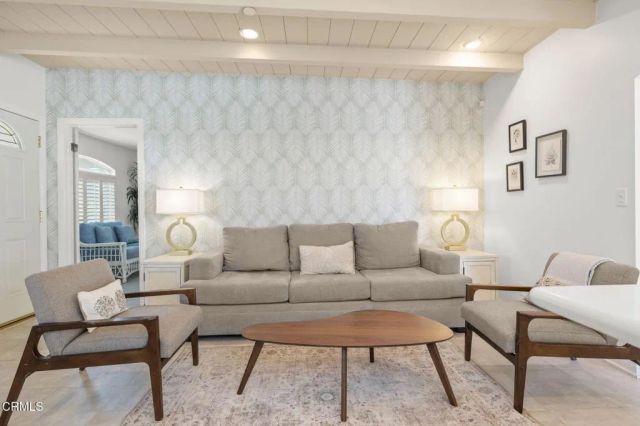 2036 Pierpont Boulevard, Ventura, CA 93001