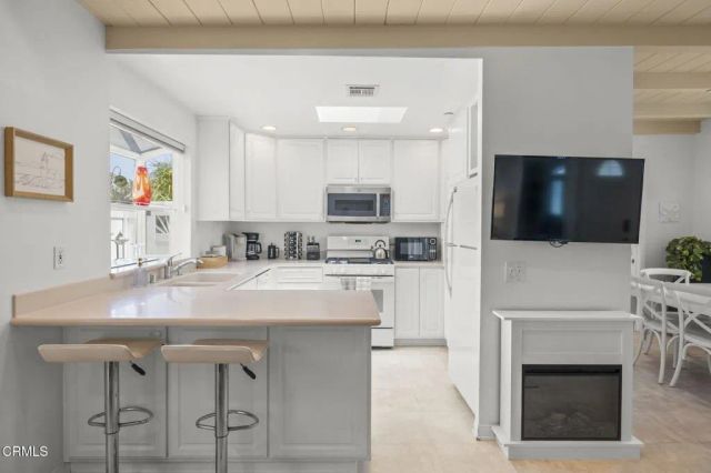 2036 Pierpont Boulevard, Ventura, CA 93001