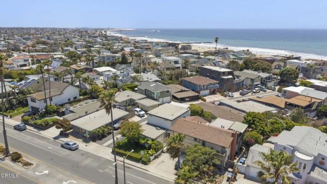 2036 Pierpont Boulevard, Ventura, CA 93001