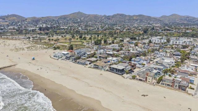 2036 Pierpont Boulevard, Ventura, CA 93001