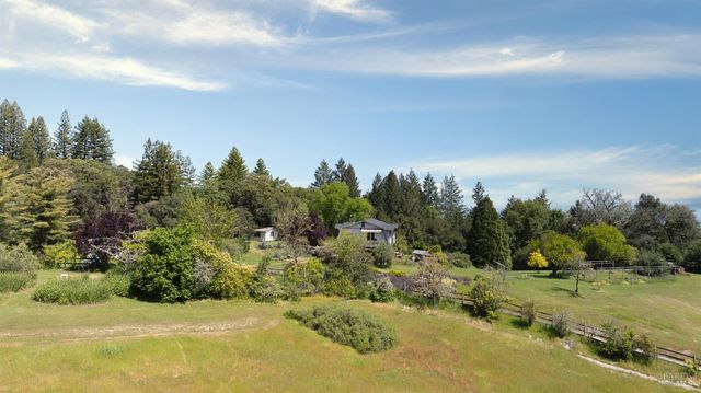 10957 Westside Rd, Healdsburg, CA 95448