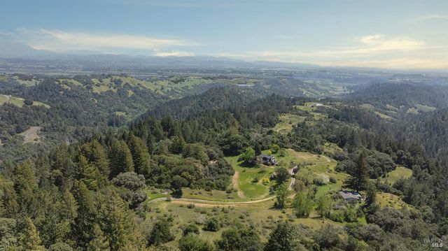 10957 Westside Rd, Healdsburg, CA 95448
