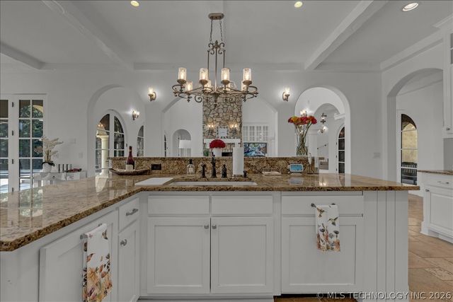 10710 S Fir Place, Jenks, OK 74037