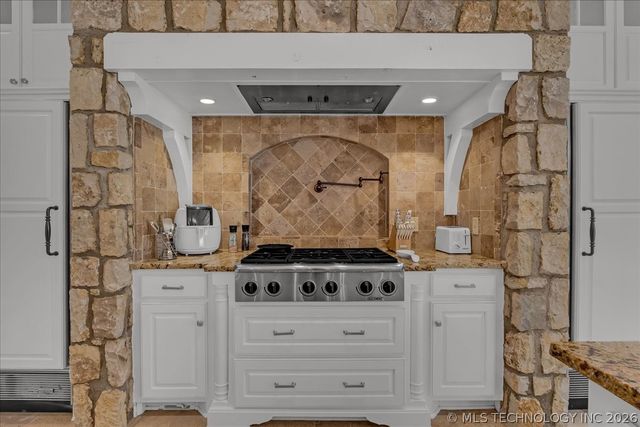 10710 S Fir Place, Jenks, OK 74037