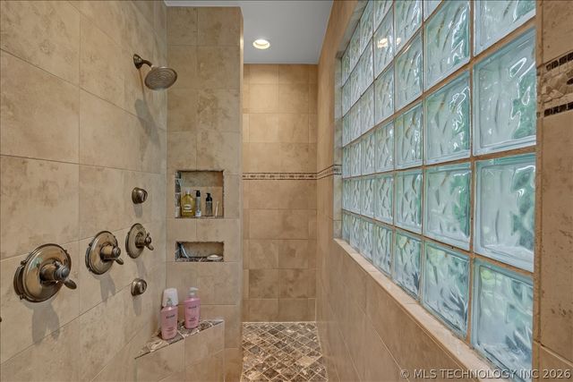 10710 S Fir Place, Jenks, OK 74037