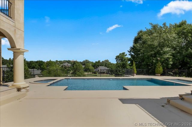 10710 S Fir Place, Jenks, OK 74037