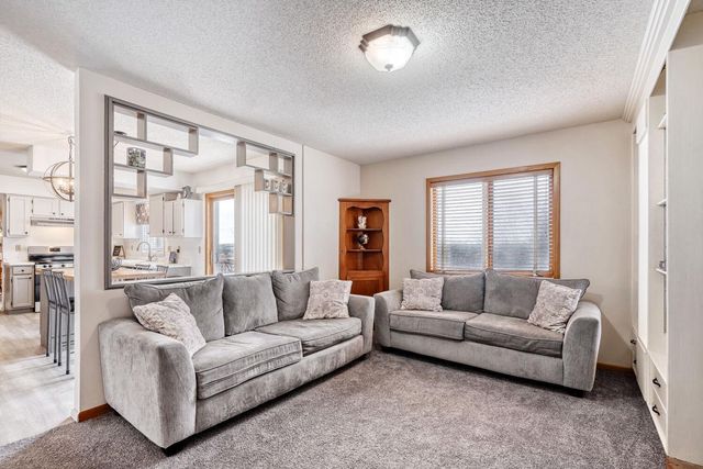 16200 Hyland Avenue, Lakeville, MN 55044