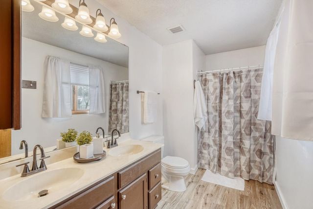 16200 Hyland Avenue, Lakeville, MN 55044