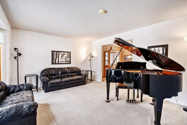 16200 Hyland Avenue, Lakeville, MN 55044