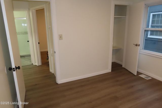 1617 Phyllis Ave, Louisville, KY 40215