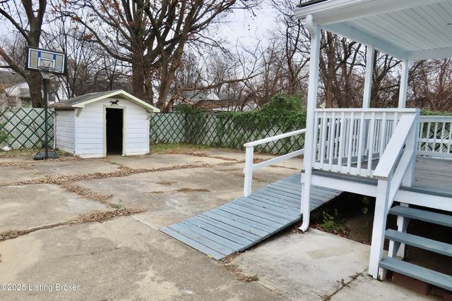 1617 Phyllis Ave, Louisville, KY 40215