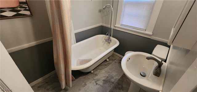 368 E 248th Street, Euclid, OH 44123