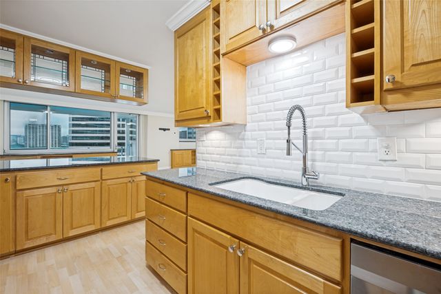3883 Turtle Creek Boulevard 914, Dallas, TX 75219