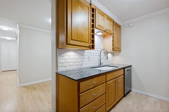3883 Turtle Creek Boulevard 914, Dallas, TX 75219