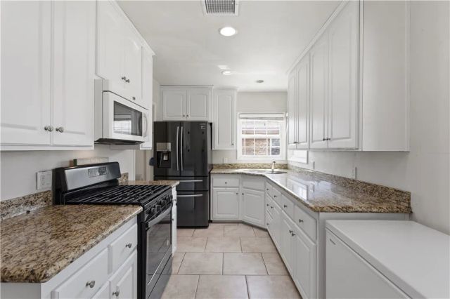 11224 Ringwood Avenue, Santa Fe Springs, CA 90670